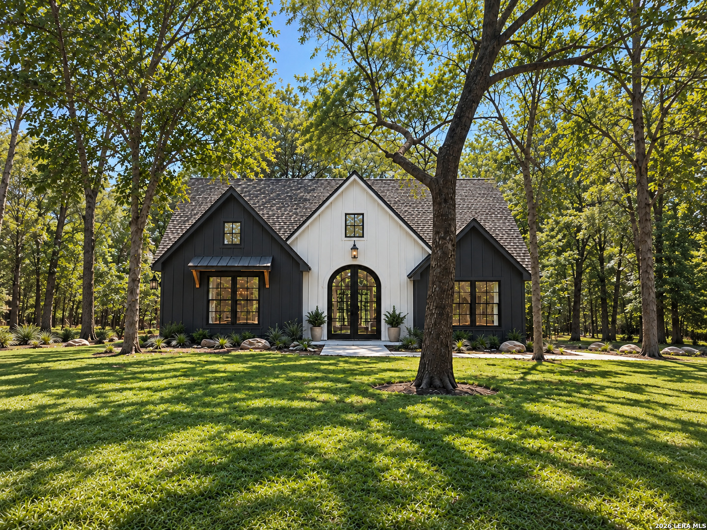 3571 County Road 676 Devine TX 78016