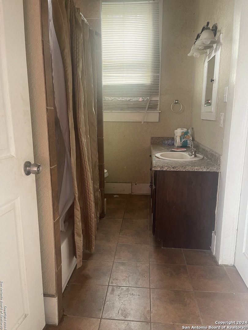 1721 Monterey Street San Antonio TX 78207