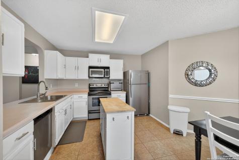 7718 Rimhurst San Antonio TX 78250