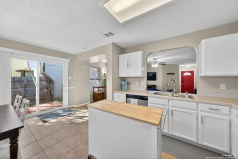 7718 Rimhurst San Antonio TX 78250