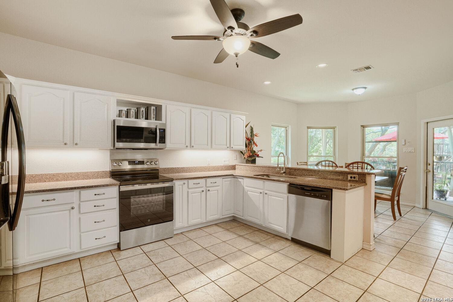 26331 White Eagle San Antonio TX 78260