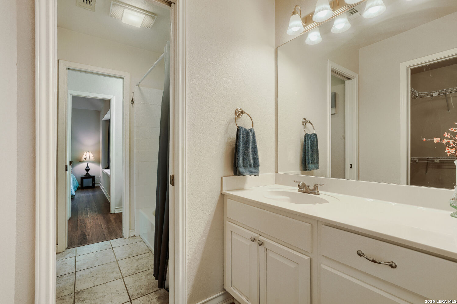 26331 White Eagle San Antonio TX 78260