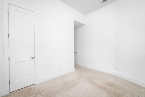1703 Dirndl New Braunfels TX 78132
