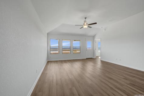 1177 Limestone Ridge Seguin TX 78155