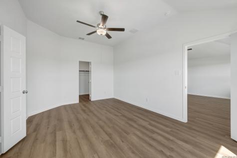 1177 Limestone Ridge Seguin TX 78155