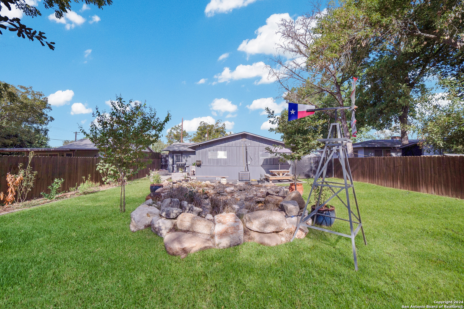 949 Eikel Street New Braunfels TX 78130