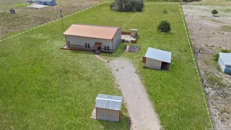 201 Lakeview Circle La Vernia TX 78121