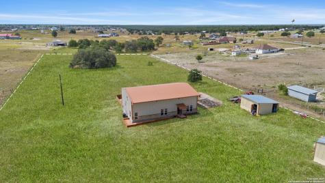 201 Lakeview Circle La Vernia TX 78121