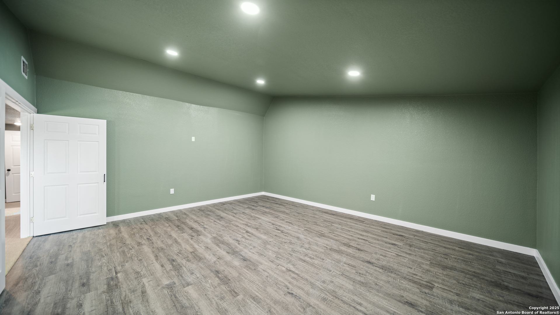 201 Lakeview Circle La Vernia TX 78121
