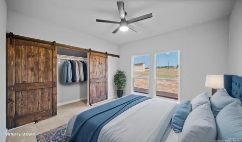201 Lakeview Circle La Vernia TX 78121