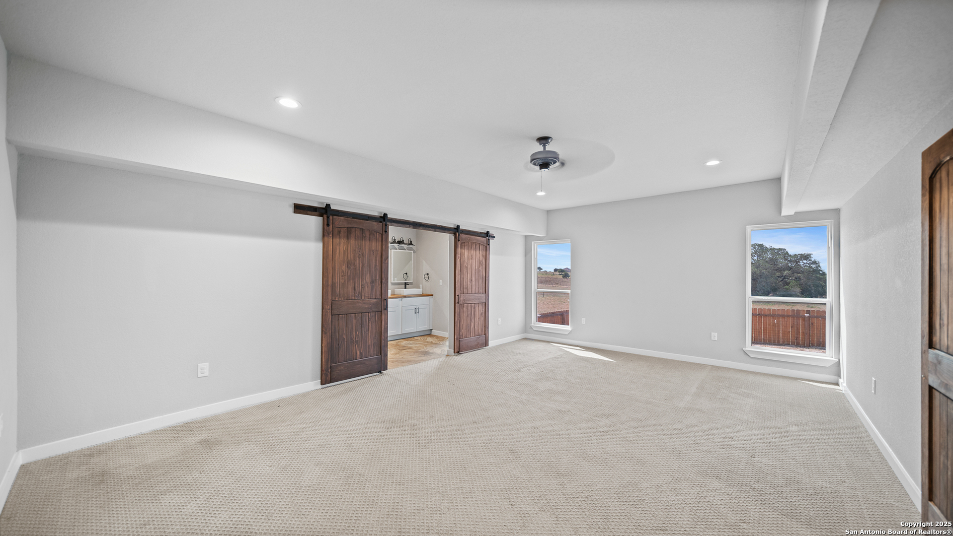 201 Lakeview Circle La Vernia TX 78121