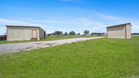 201 Lakeview Circle La Vernia TX 78121