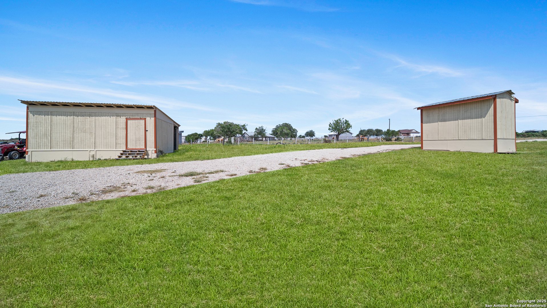 201 Lakeview Circle La Vernia TX 78121