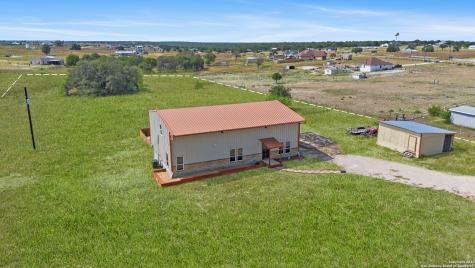 201 Lakeview Circle La Vernia TX 78121