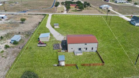 201 Lakeview Circle La Vernia TX 78121