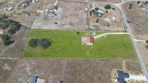 201 Lakeview Circle La Vernia TX 78121