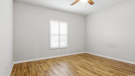 728 Crestview Floresville TX 78114
