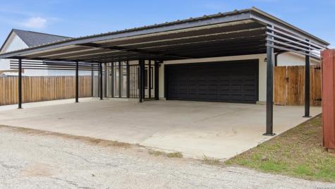 728 Crestview Floresville TX 78114