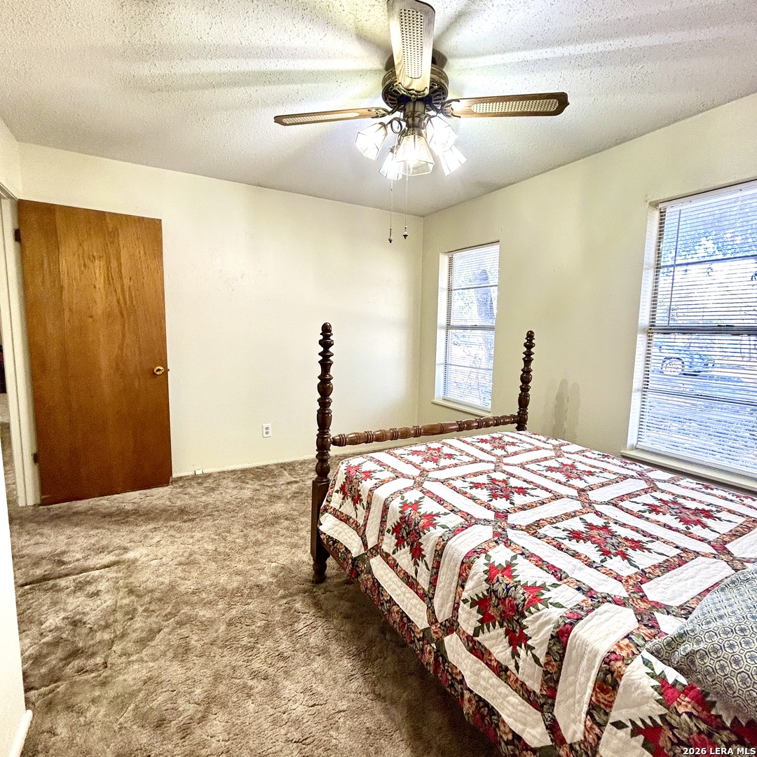 1215 W Crockett Beeville TX 78102