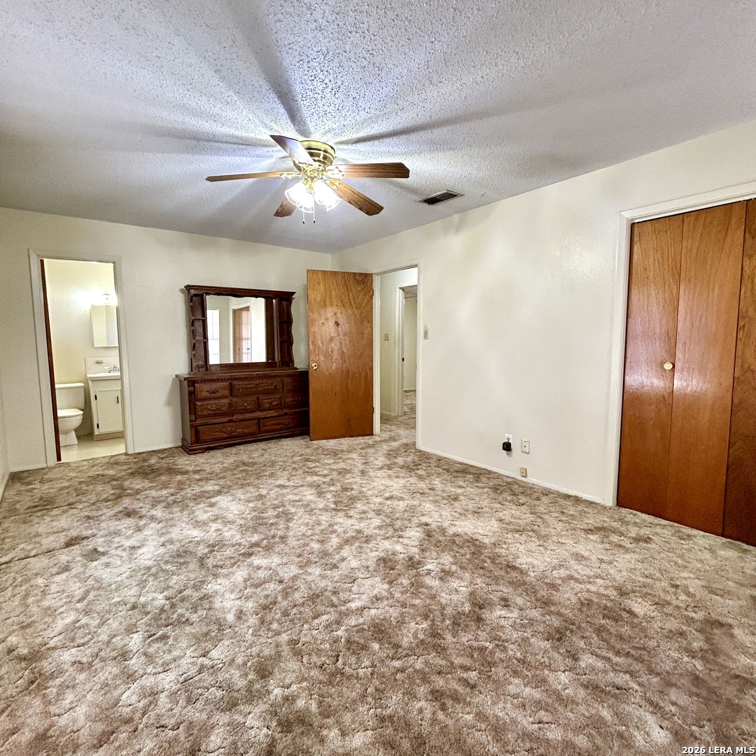 1215 W Crockett Beeville TX 78102
