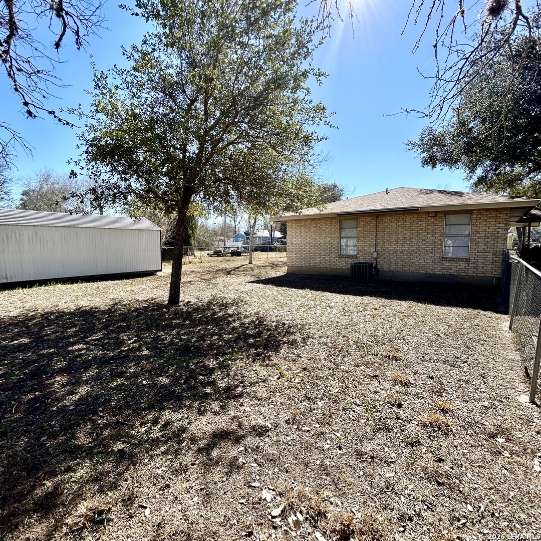 1215 W Crockett Beeville TX 78102