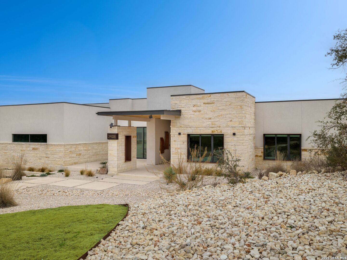 24108 Tres Arroyos San Antonio TX 78255