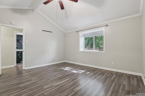 11342 Fish Springs San Antonio TX 78245