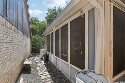 11342 Fish Springs San Antonio TX 78245