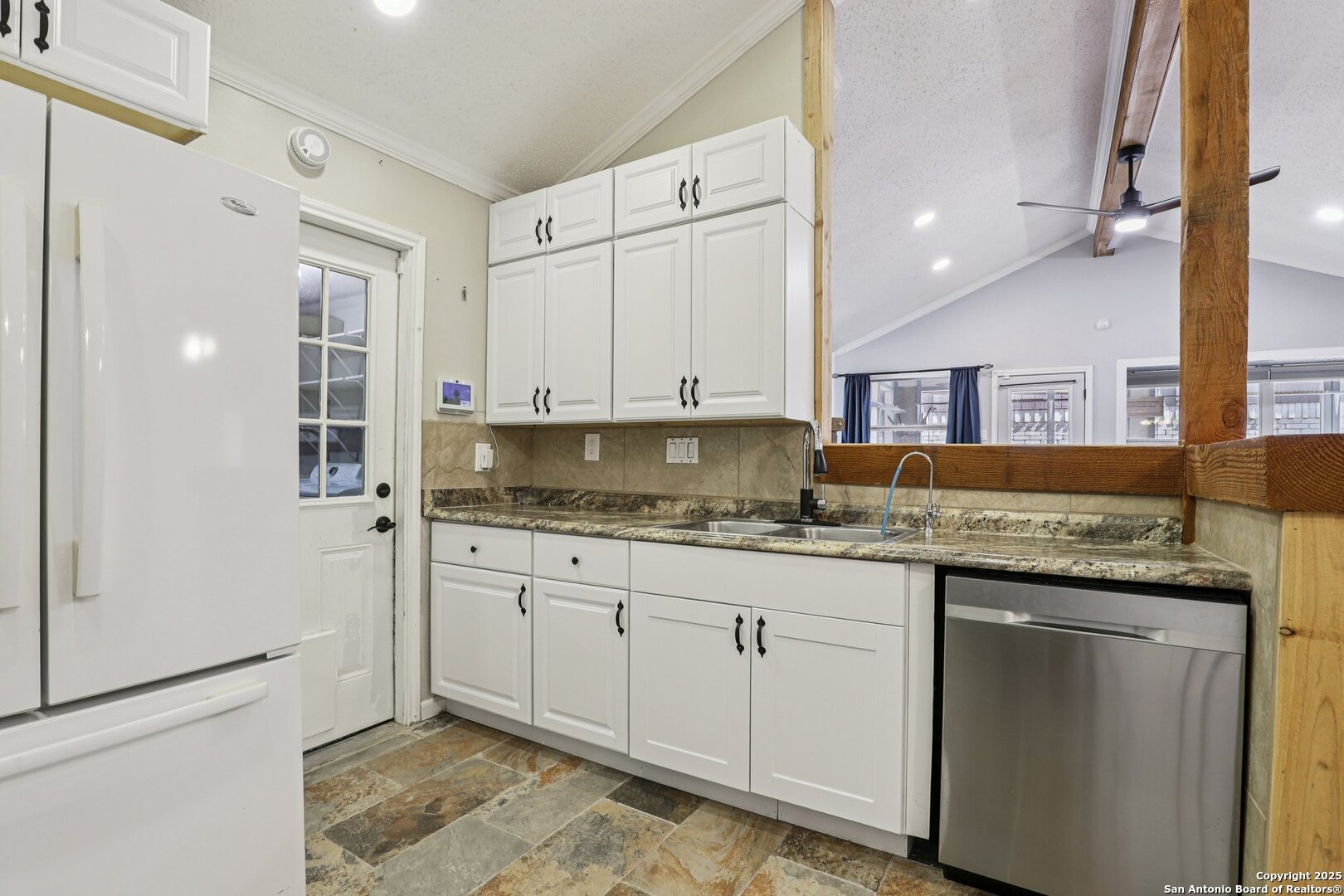 11342 Fish Springs San Antonio TX 78245