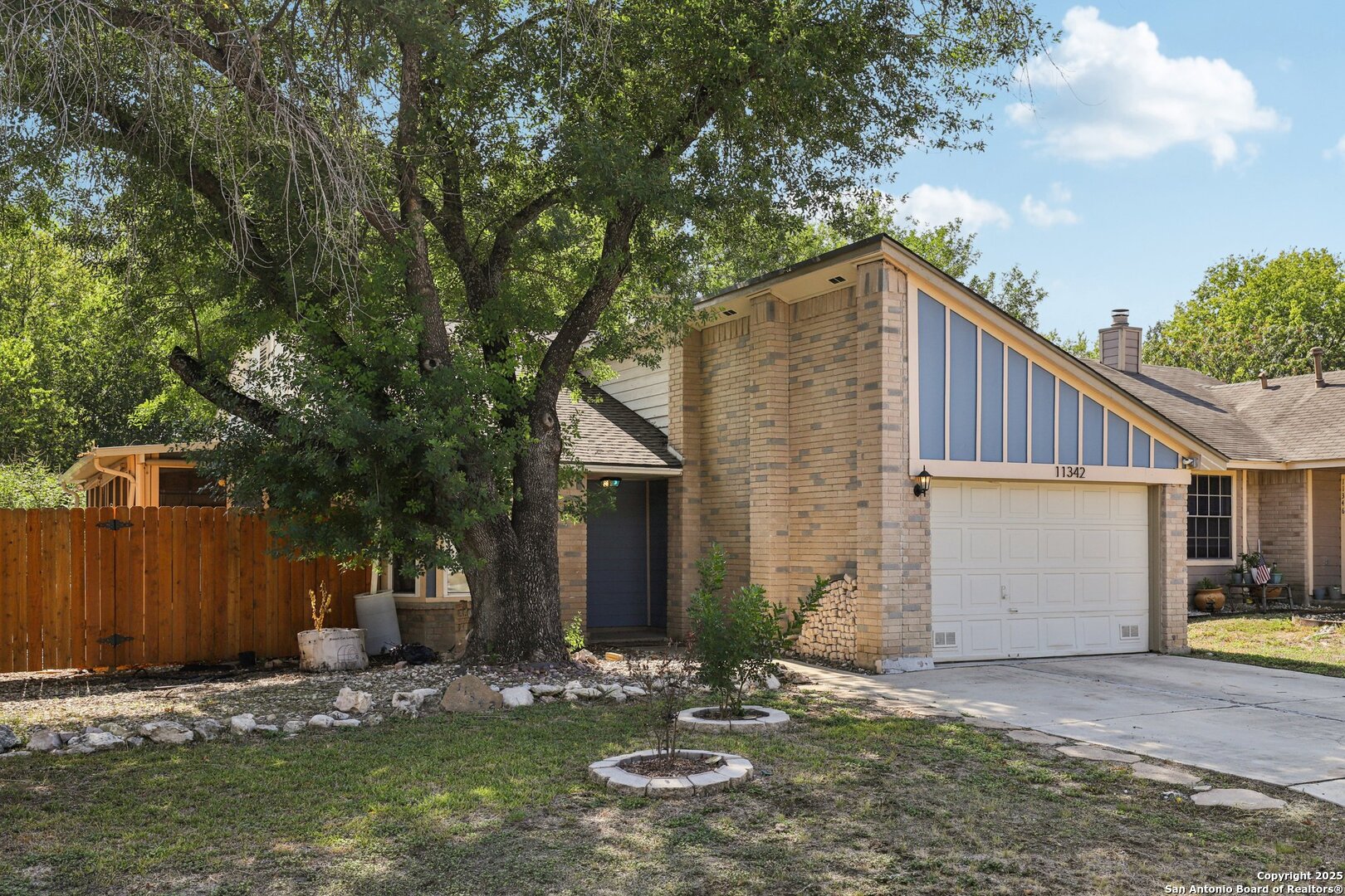11342 Fish Springs San Antonio TX 78245