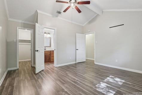 11342 Fish Springs San Antonio TX 78245