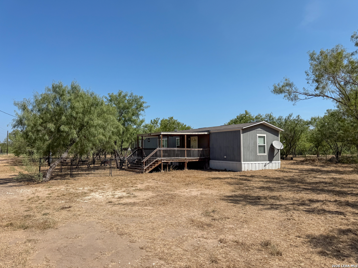 2822 Tomblin Road Bigfoot TX 78005