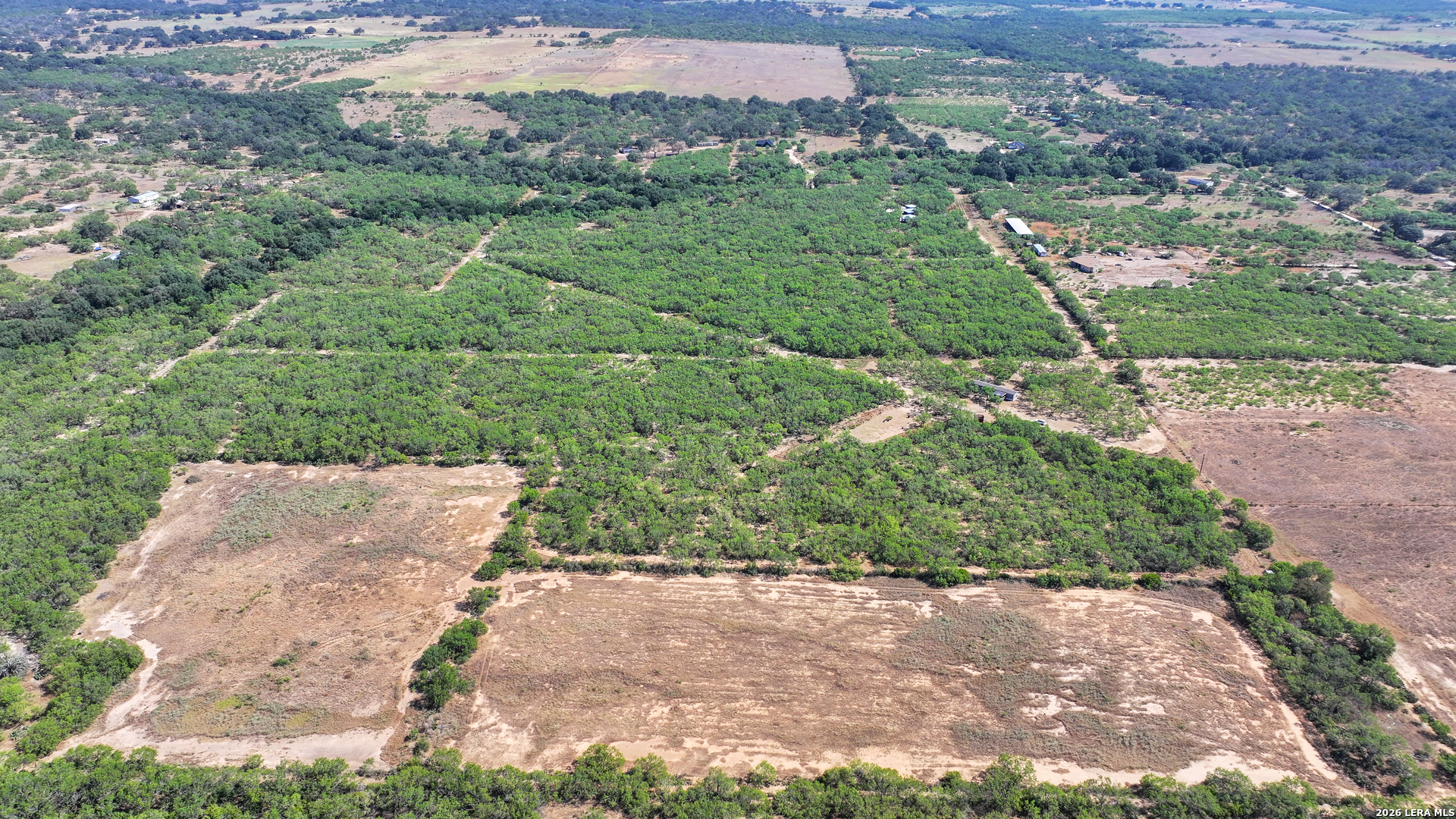 2822 Tomblin Road Bigfoot TX 78005