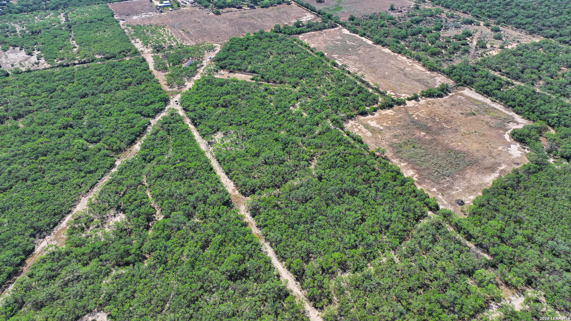 2822 Tomblin Road Bigfoot TX 78005