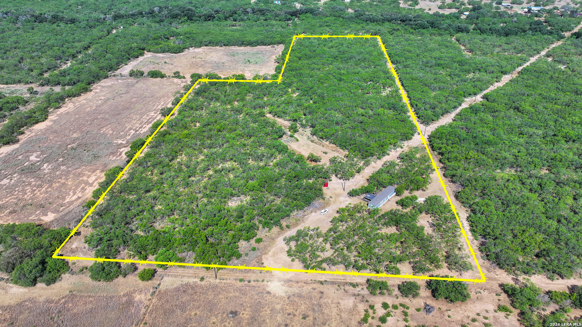 2822 Tomblin Road Bigfoot TX 78005