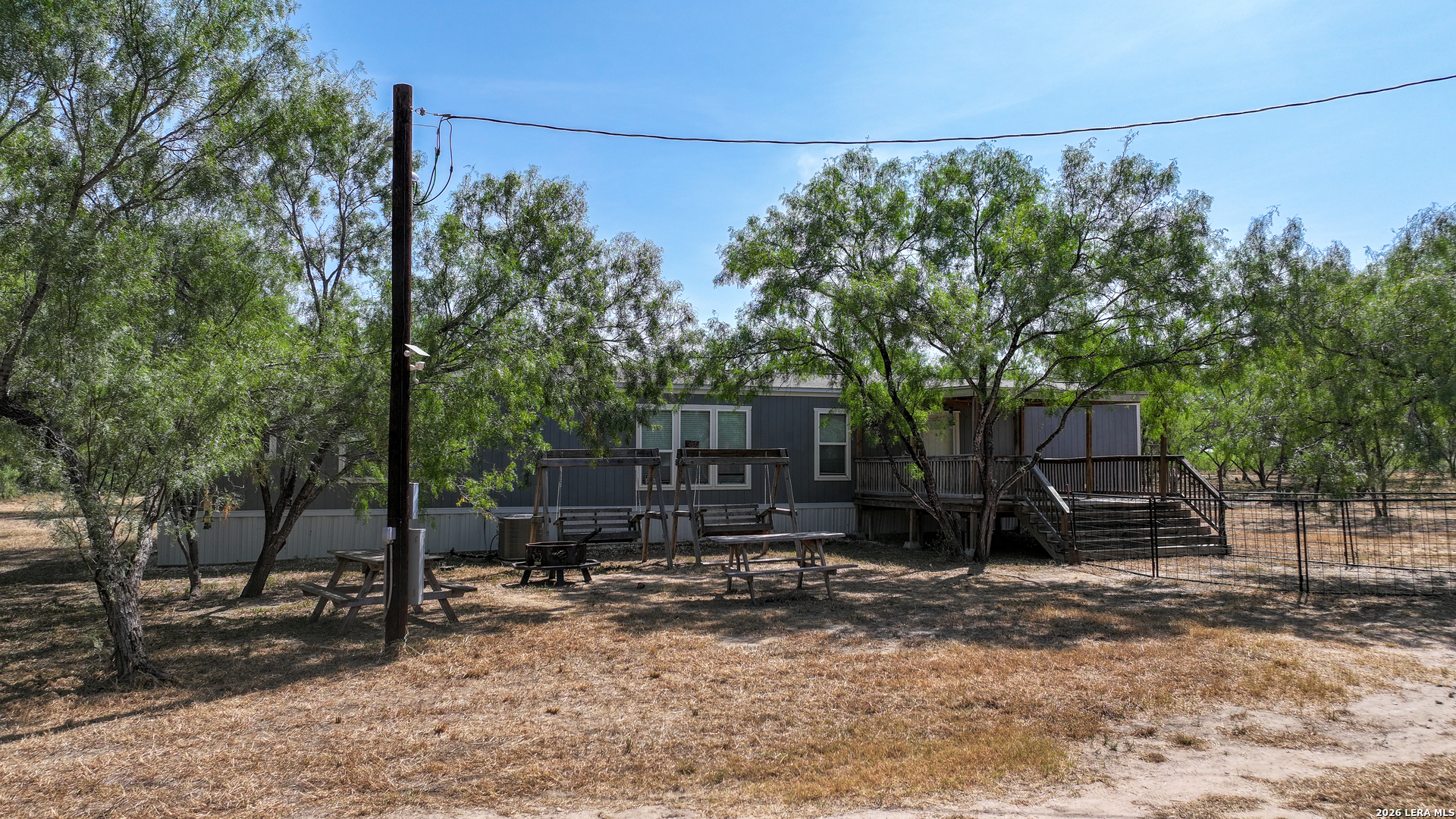 2822 Tomblin Road Bigfoot TX 78005
