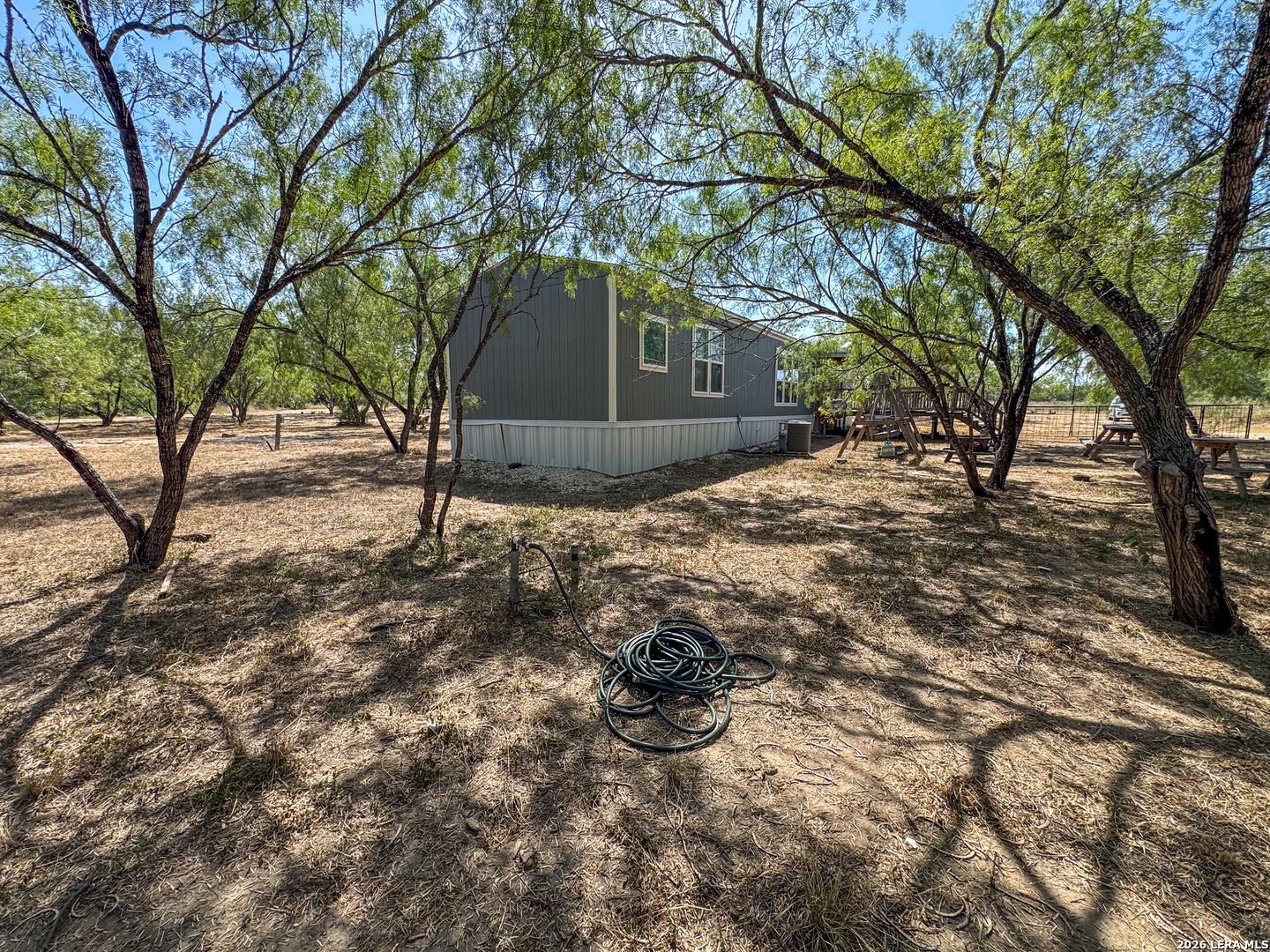2822 Tomblin Road Bigfoot TX 78005