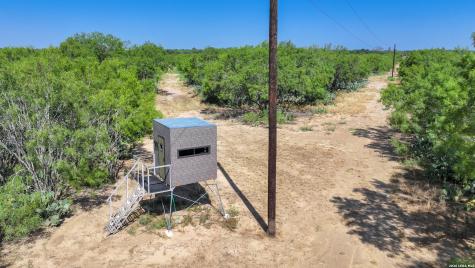 2822 Tomblin Road Bigfoot TX 78005