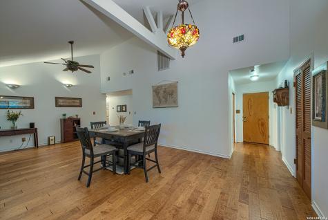 25627 Dull Knife Trail San Antonio TX 78255