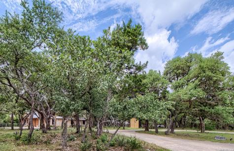 25627 Dull Knife Trail San Antonio TX 78255