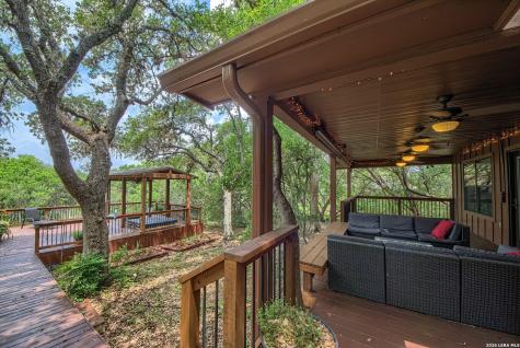 25627 Dull Knife Trail San Antonio TX 78255