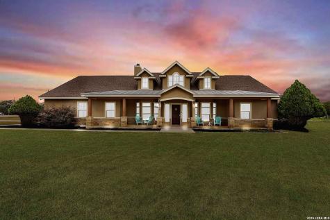 300 Rose Meadow Drive La Vernia TX 78121