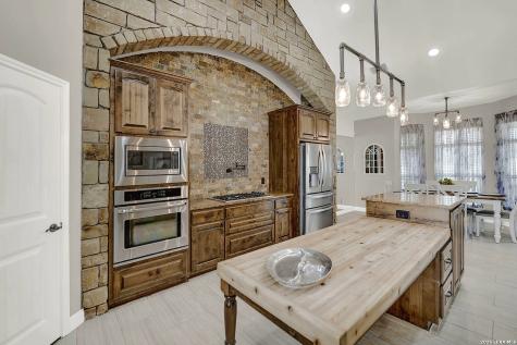 300 Rose Meadow Drive La Vernia TX 78121