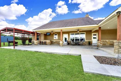 300 Rose Meadow Drive La Vernia TX 78121