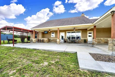 300 Rose Meadow Drive La Vernia TX 78121