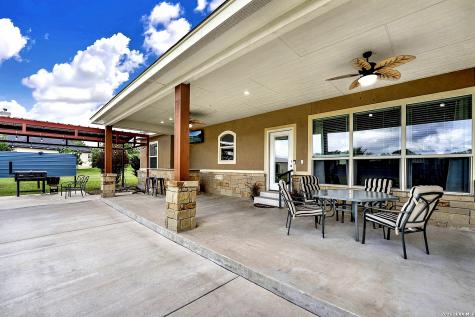 300 Rose Meadow Drive La Vernia TX 78121