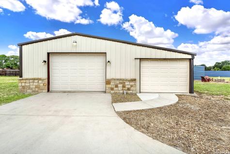 300 Rose Meadow Drive La Vernia TX 78121