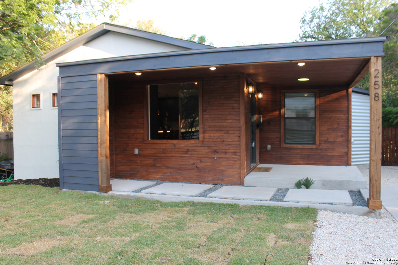 258 E Woodlawn Avenue San Antonio TX 78212