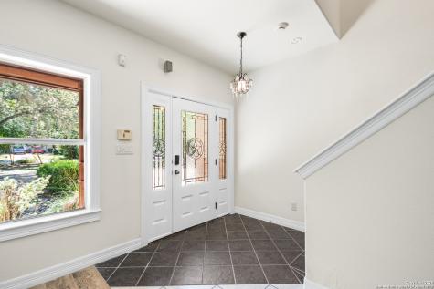 15125 Flying Circle Helotes TX 78023