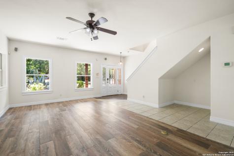 15125 Flying Circle Helotes TX 78023